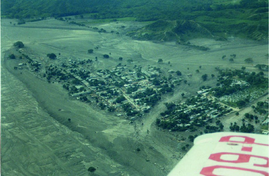 1985 – Apoyo a la tragedia de Armero